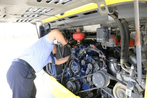 不懼高溫“烤”驗，公交公司全力保障市民清涼出行